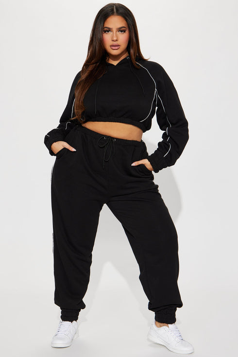 Good Moves Lounge Hoodie - Black